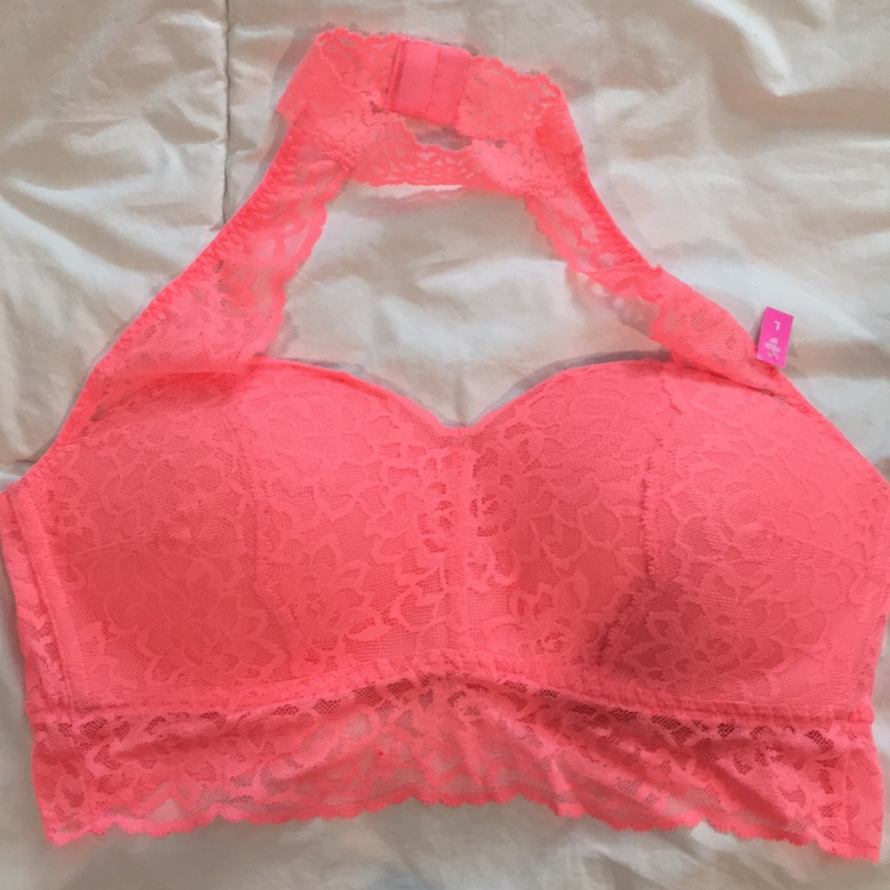 VS NWT Key hole  lace bralette
